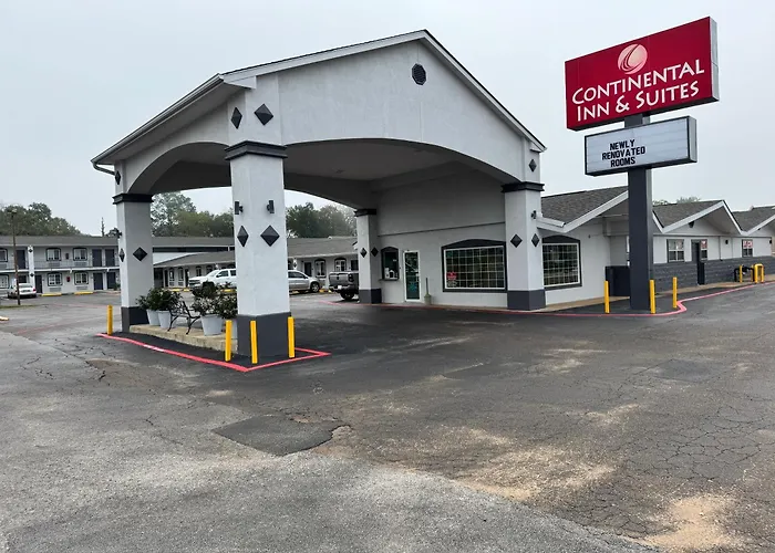 Continental Inn&Suites