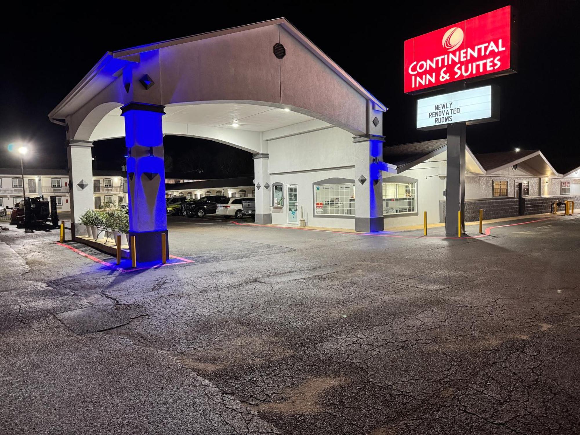 Continental Inn&suites