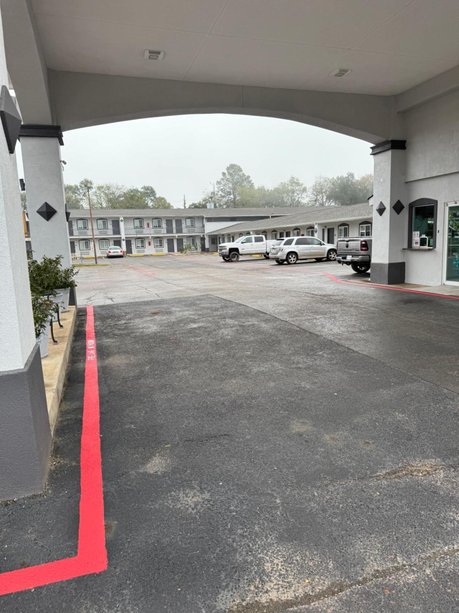 Continental Inn&suites Motel Nacogdoches