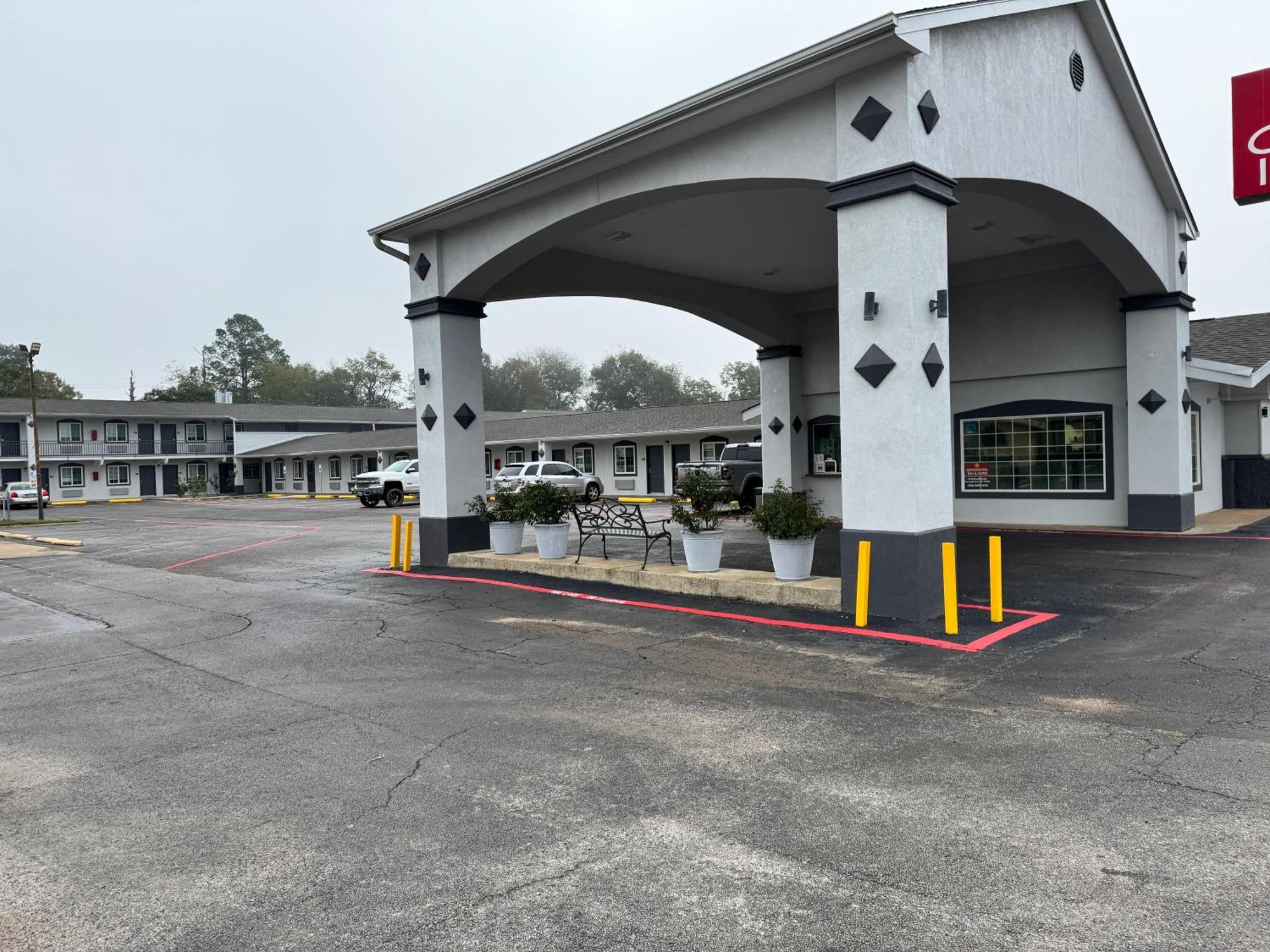 Continental Inn&suites Nacogdoches