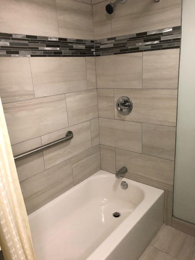 Continental Inn&suites Motel 2*