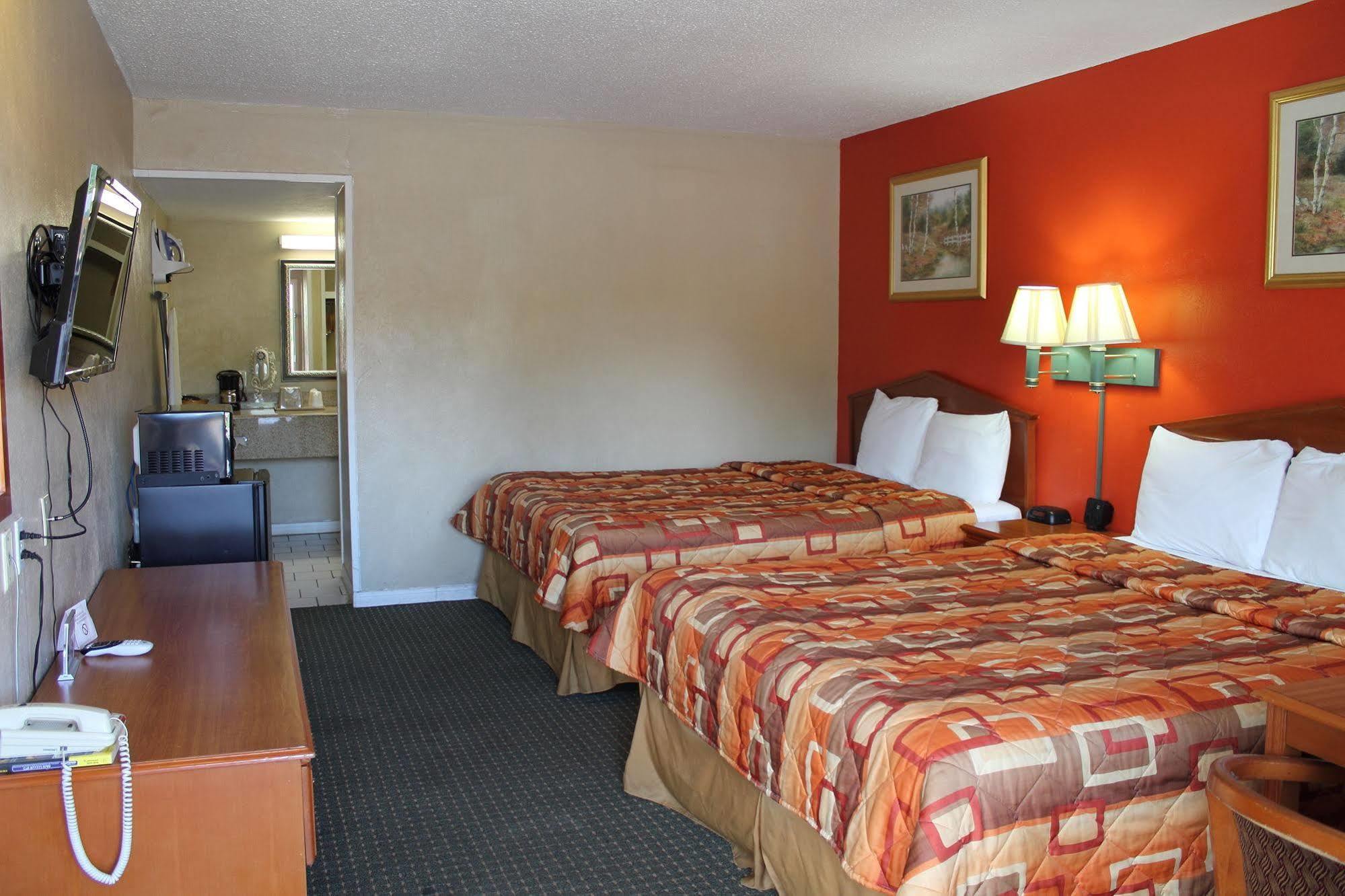 Continental Inn&suites 2*